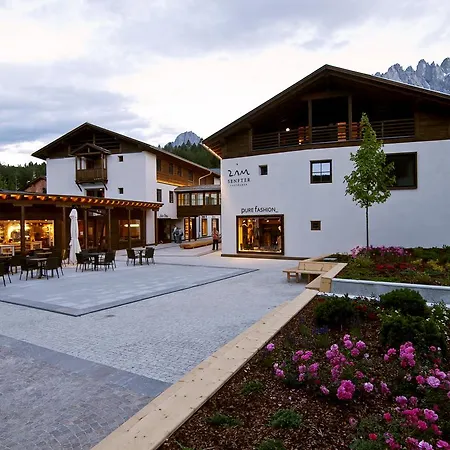 Zin Senfter Residence-3